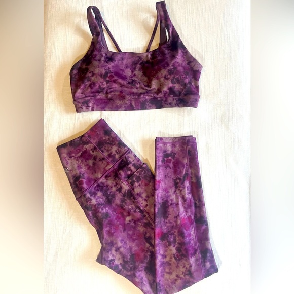NWOT Athleta Purple Tie Dye Salutation II SET - 7/8 stash leggings and bra sz SM - Picture 1 of 9